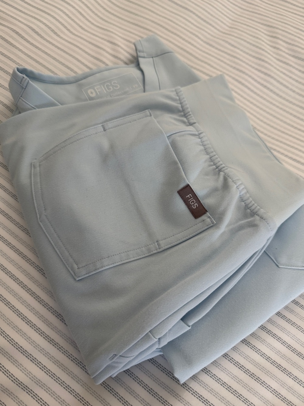 Figs Women's Light Blue Scrub Set